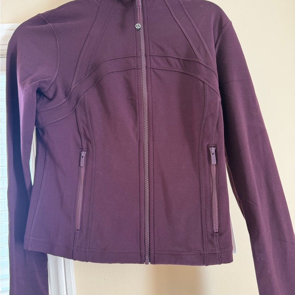 Lululemon Define Cropped Jacket Nulu Size 8 Black Plum